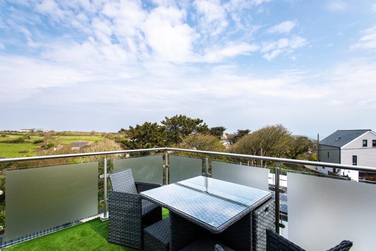 The Lighthouse Penthouse, Studio And Holiday Home St Ives Exteriör bild